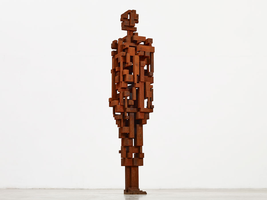 Antony Gormley sculpture